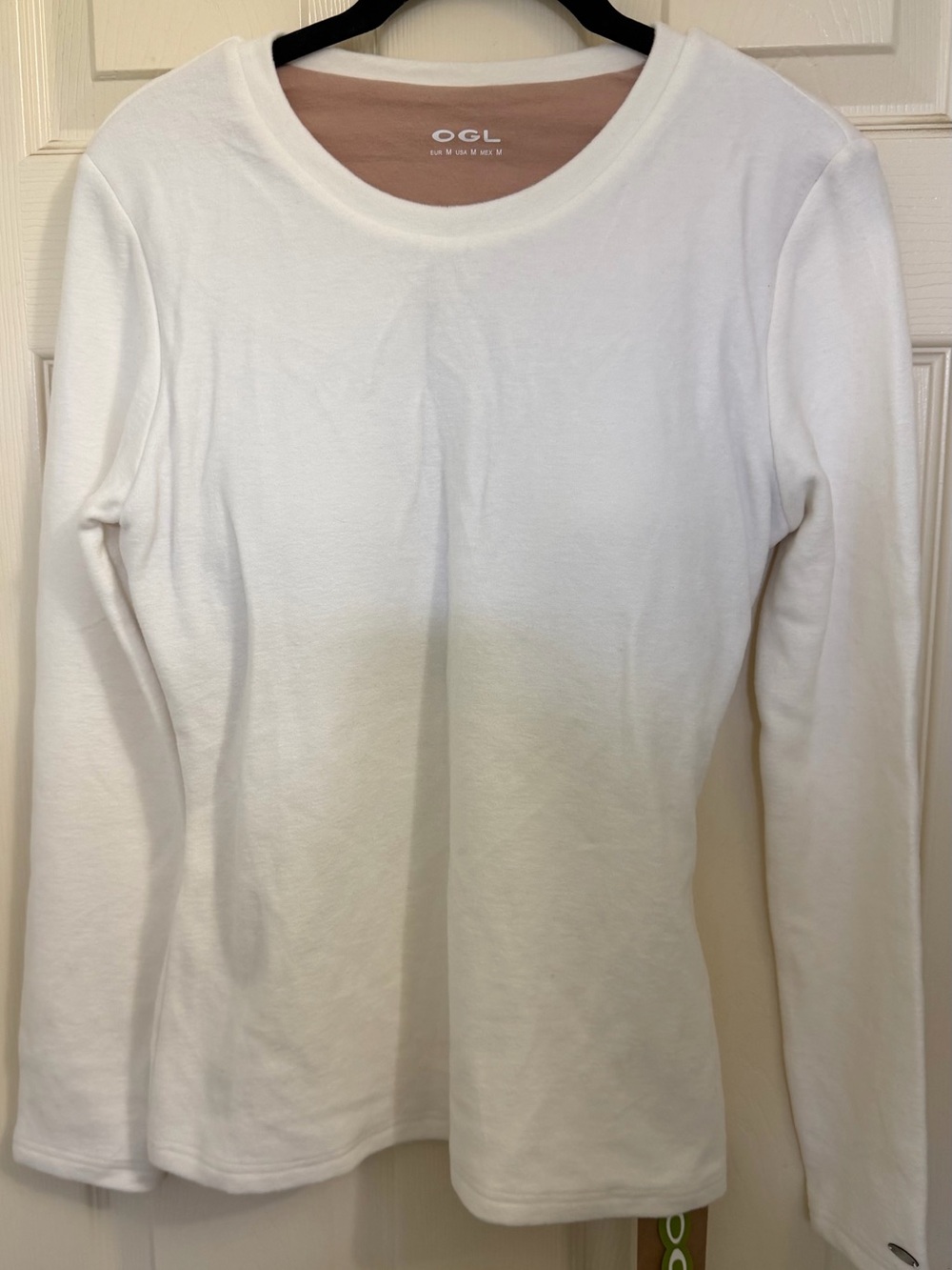 NWT OGL White Long Sleeve Crewneck Women's Top size Medium